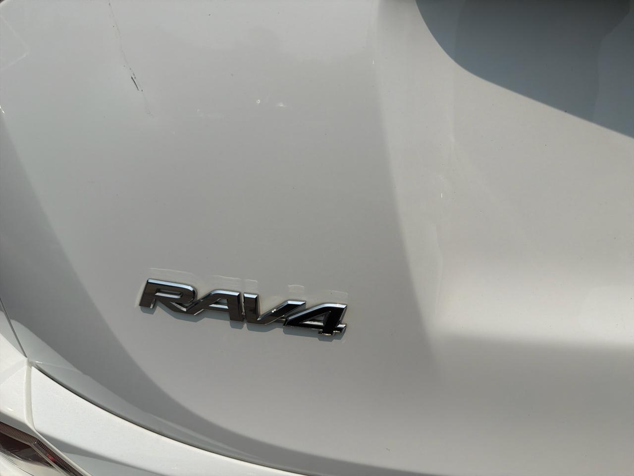 Toyota RAV4 Hybrid AWD 4dr XLE (Natl) 2016