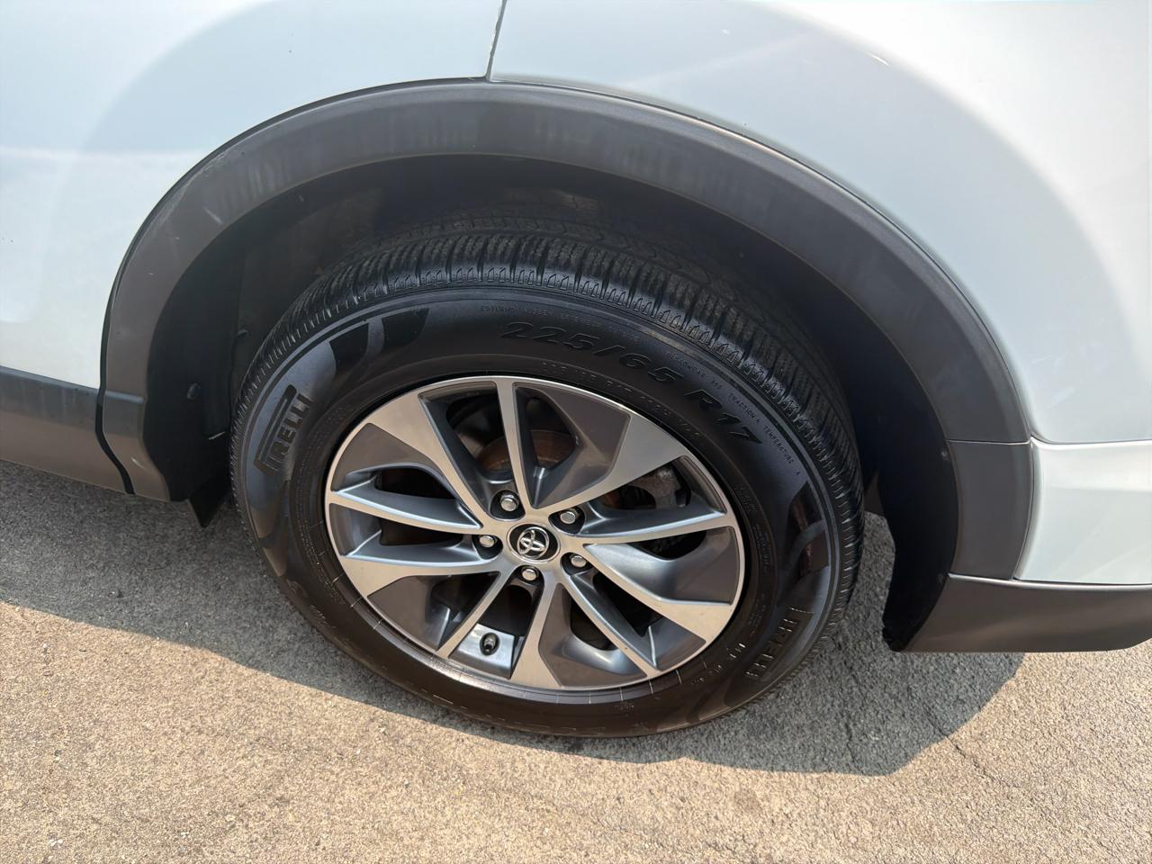 Toyota RAV4 Hybrid AWD 4dr XLE (Natl) 2016