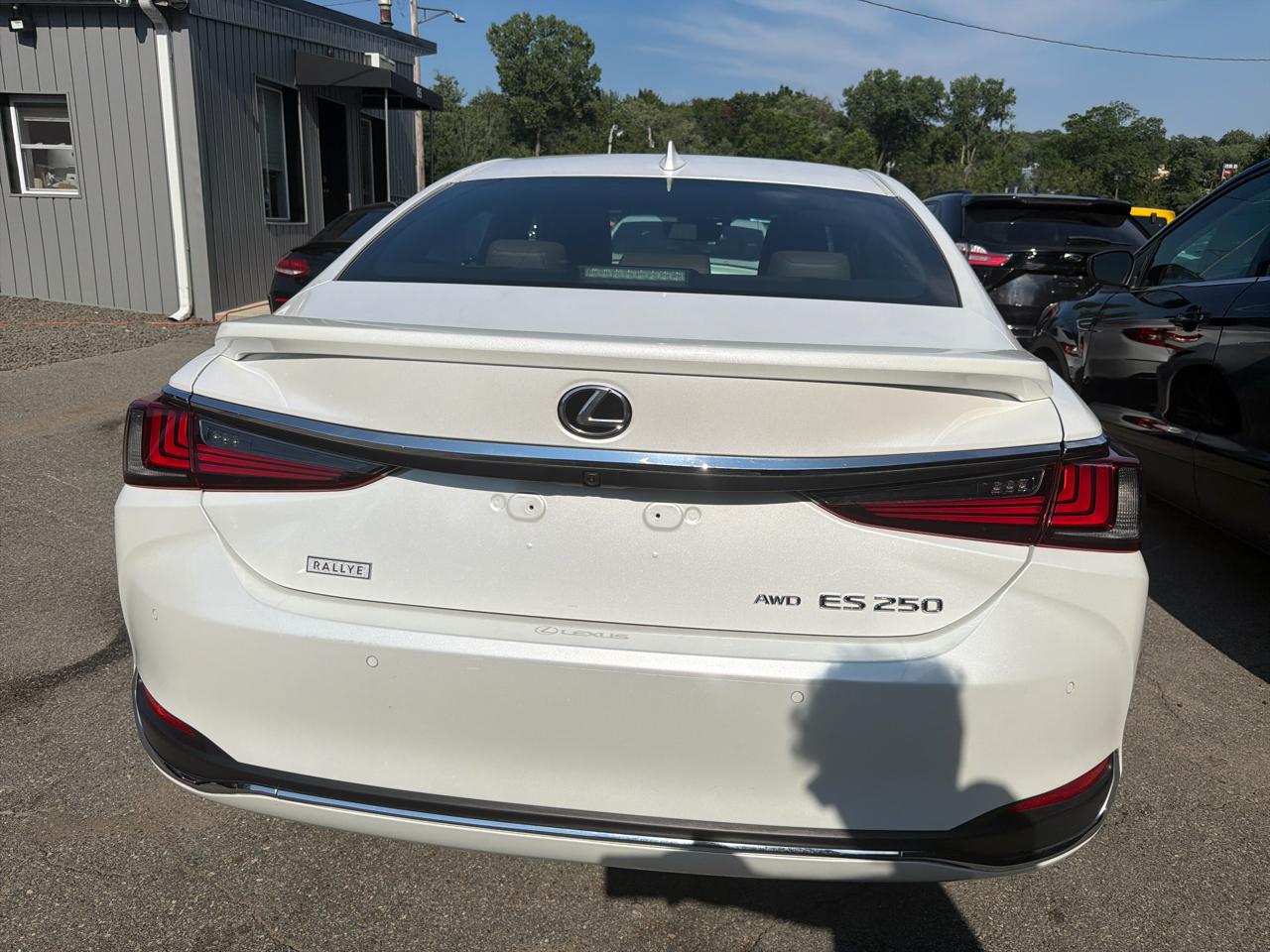 Lexus ES ES 250 AWD 2023