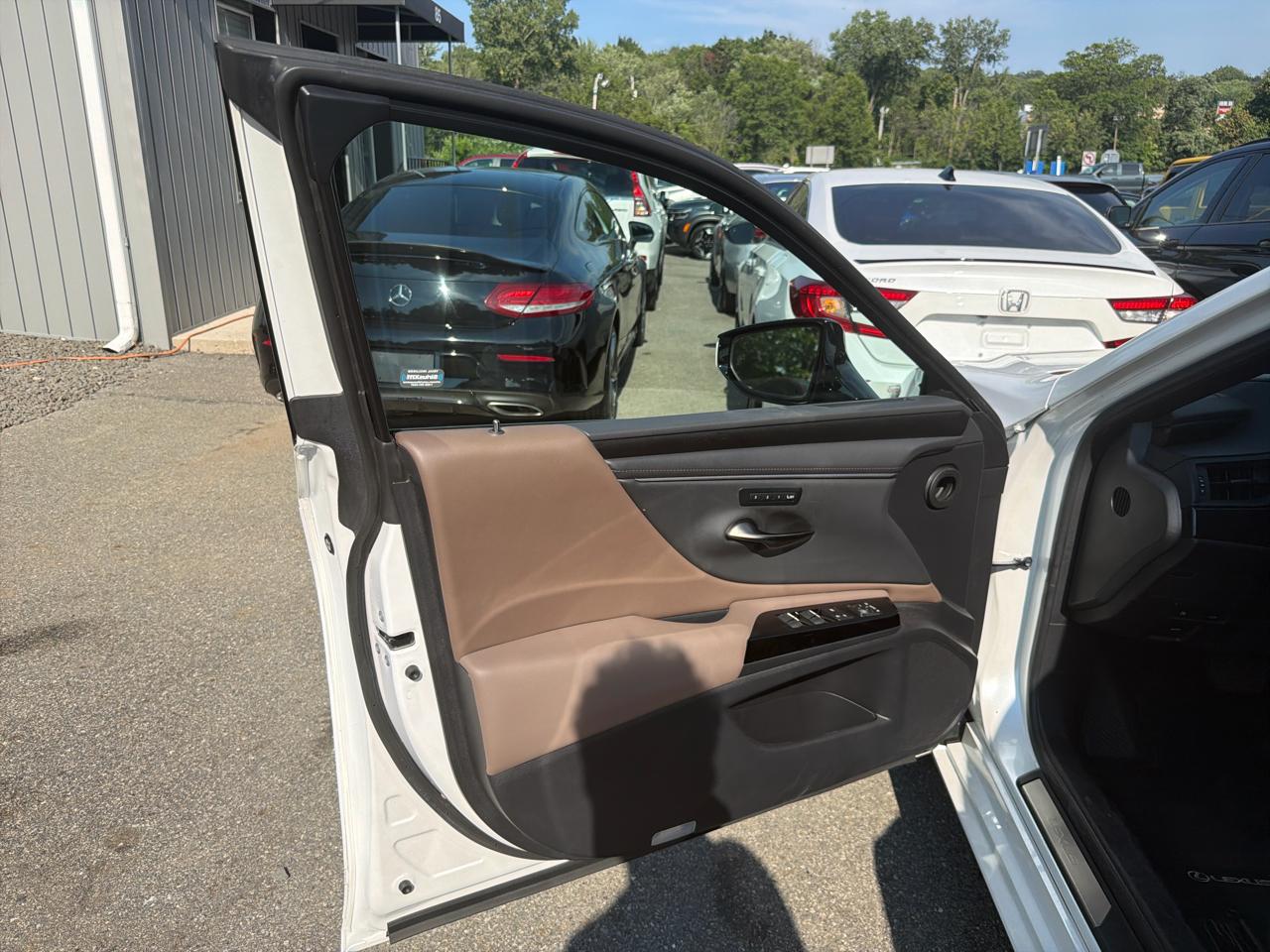 Lexus ES ES 250 AWD 2023