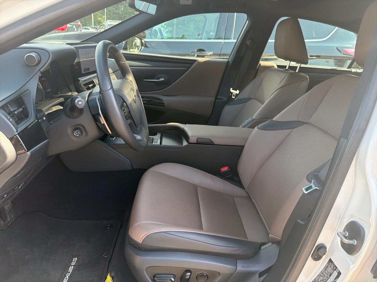 Lexus ES ES 250 AWD 2023