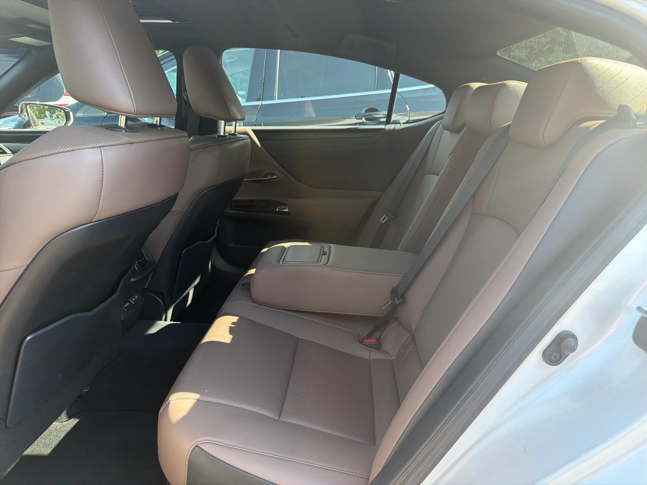Lexus ES ES 250 AWD 2023