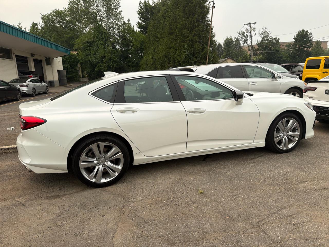 Acura TLX FWD w/Technology Package 2023