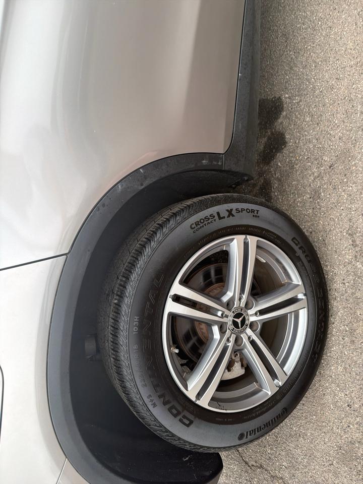 Mercedes-Benz GLC GLC 300 4MATIC SUV 2022