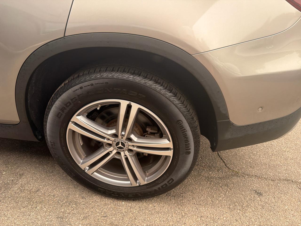 Mercedes-Benz GLC GLC 300 4MATIC SUV 2022