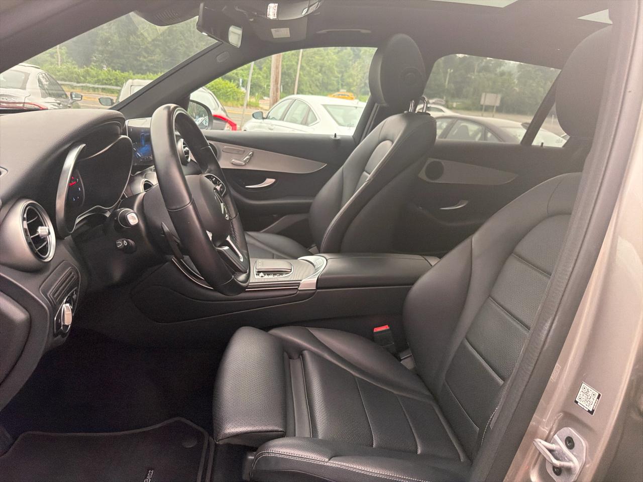 Mercedes-Benz GLC GLC 300 4MATIC SUV 2022