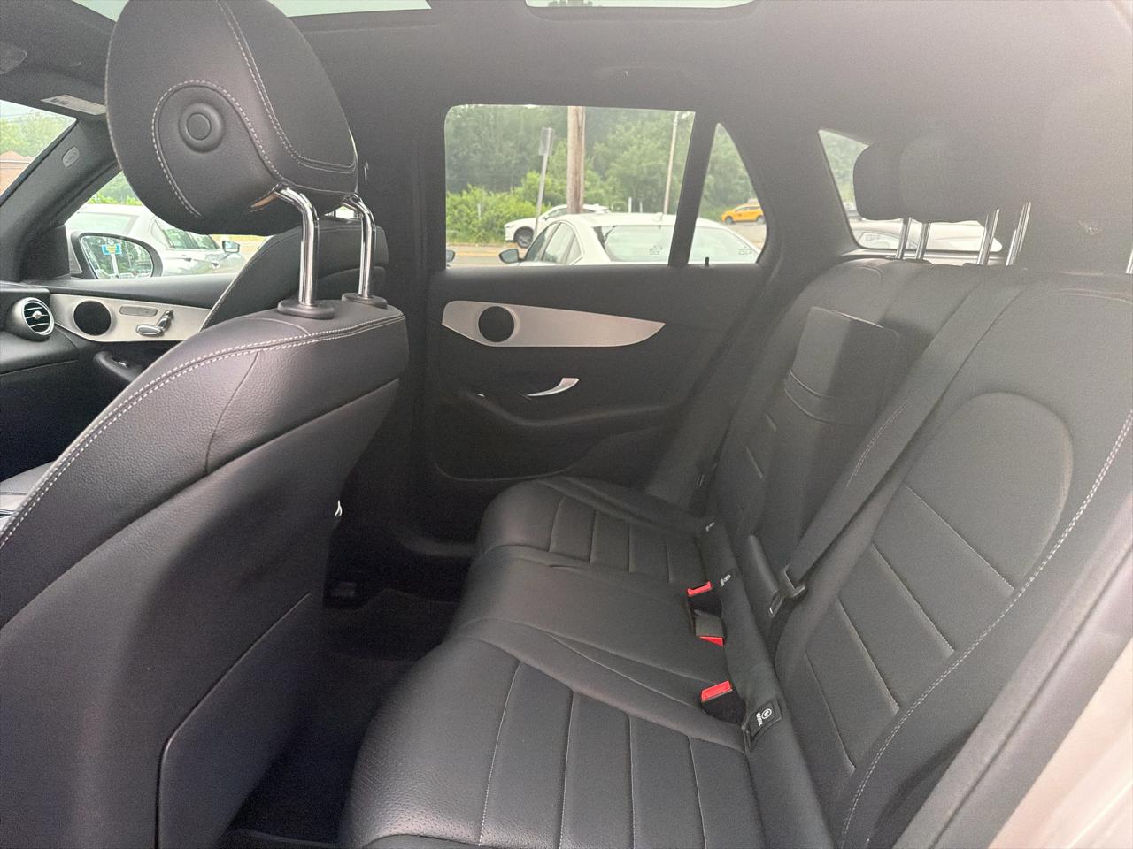 Mercedes-Benz GLC GLC 300 4MATIC SUV 2022