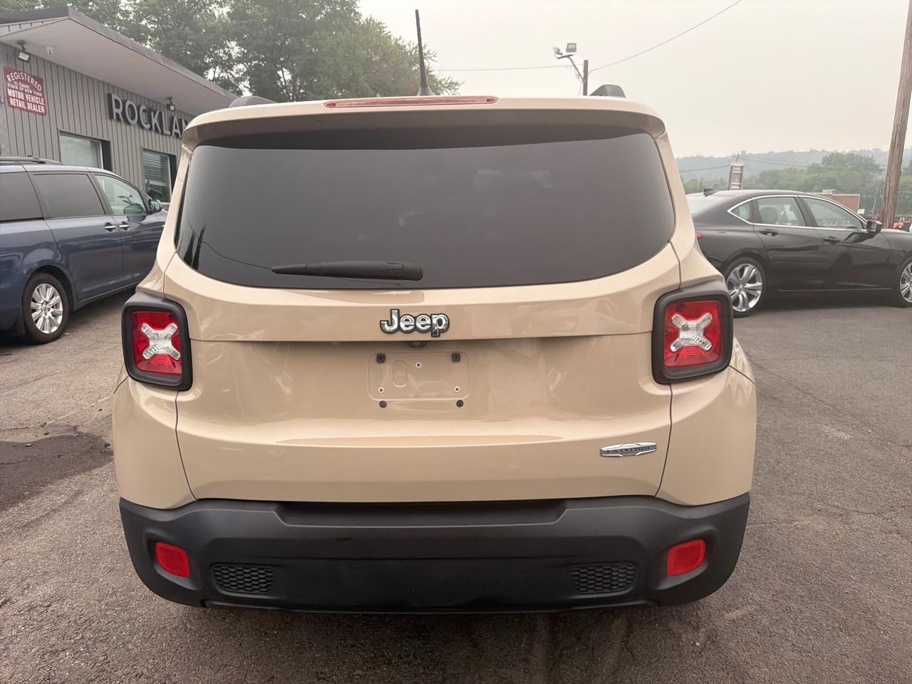 Jeep Renegade FWD 4dr Latitude 2016