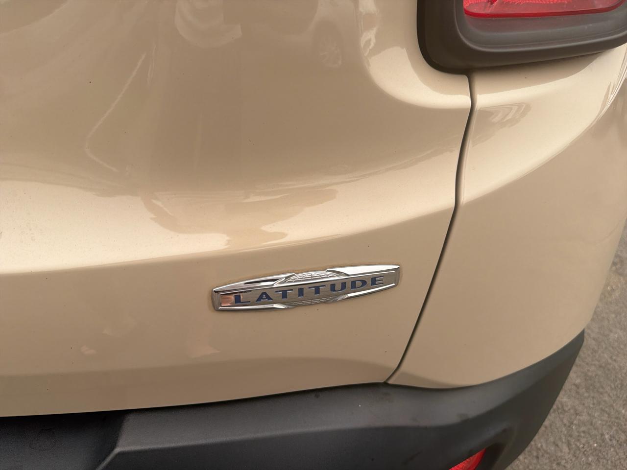 Jeep Renegade FWD 4dr Latitude 2016