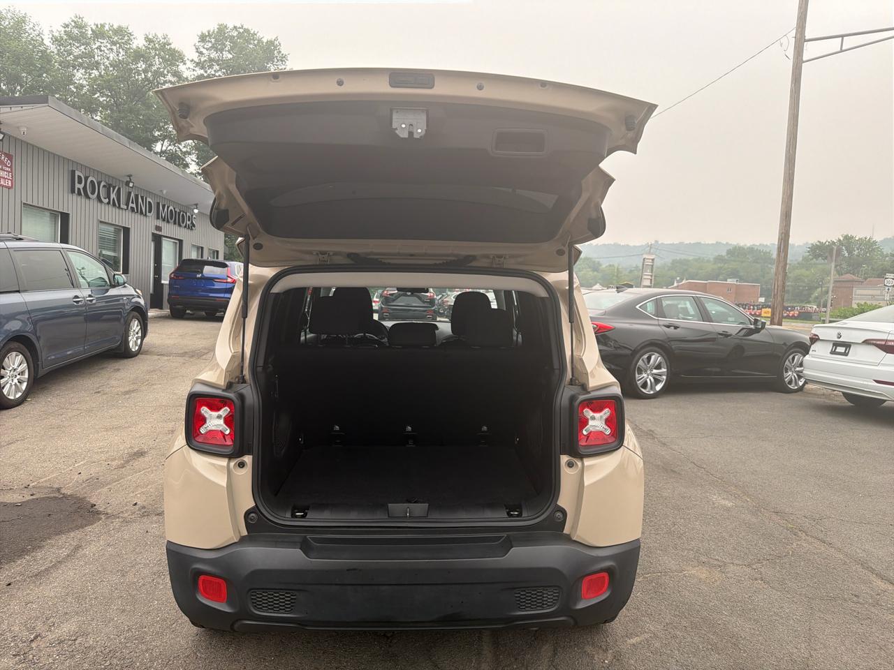 Jeep Renegade FWD 4dr Latitude 2016