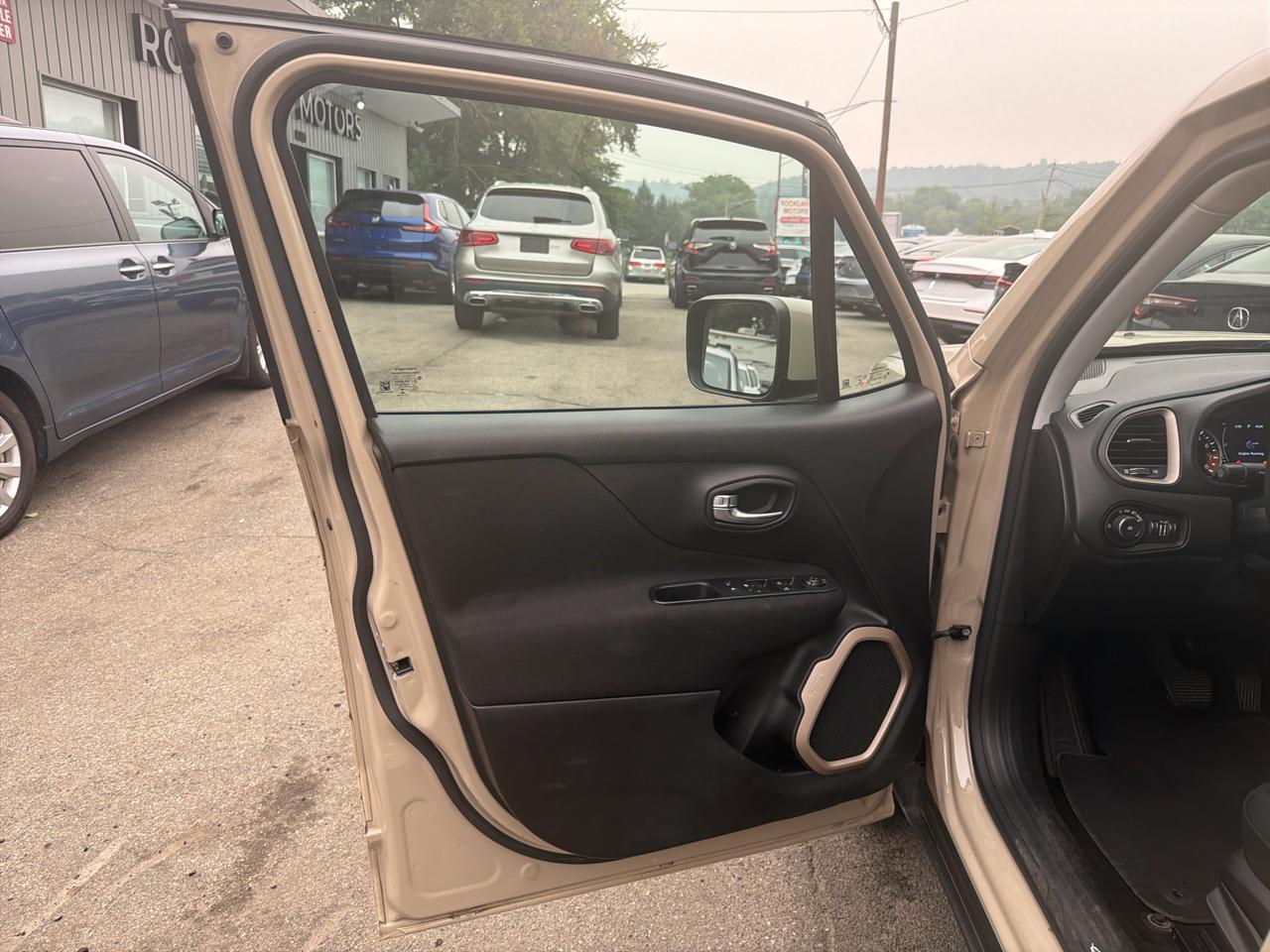 Jeep Renegade FWD 4dr Latitude 2016