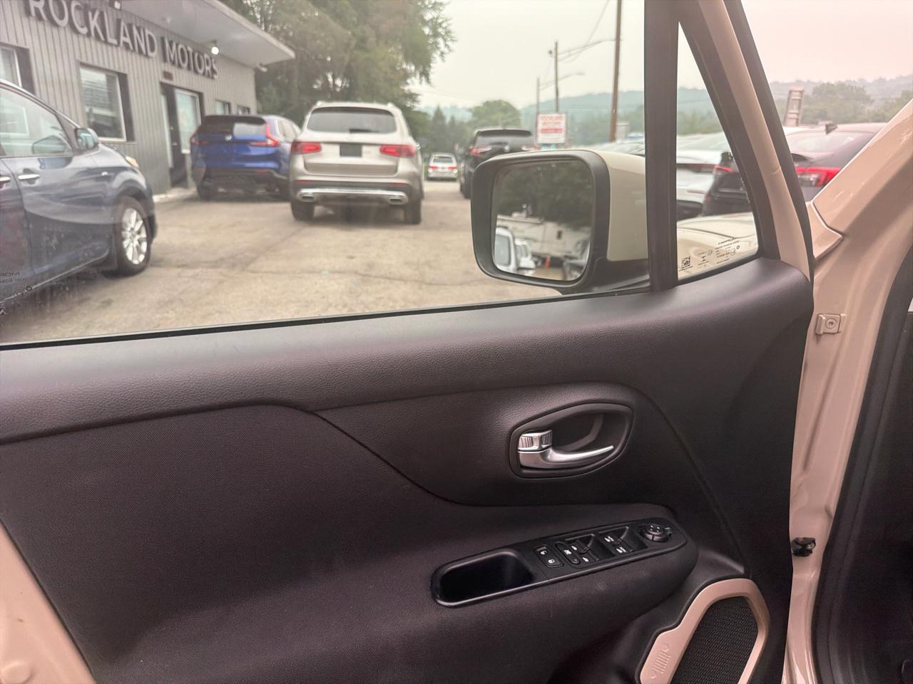 Jeep Renegade FWD 4dr Latitude 2016