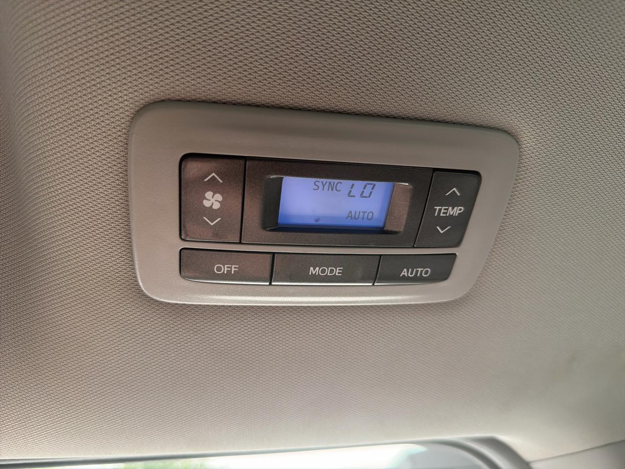 Toyota Sienna Limited Premium AWD 7-Passenger (Natl) 2017