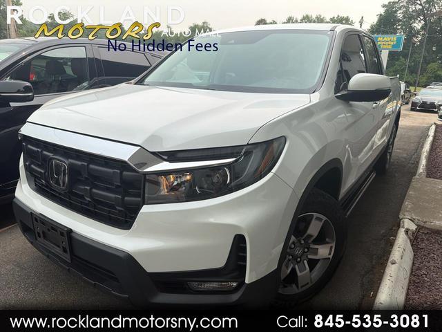 White 2024 Honda Ridgeline Pickup Truck All-Wheel Drive Automatic