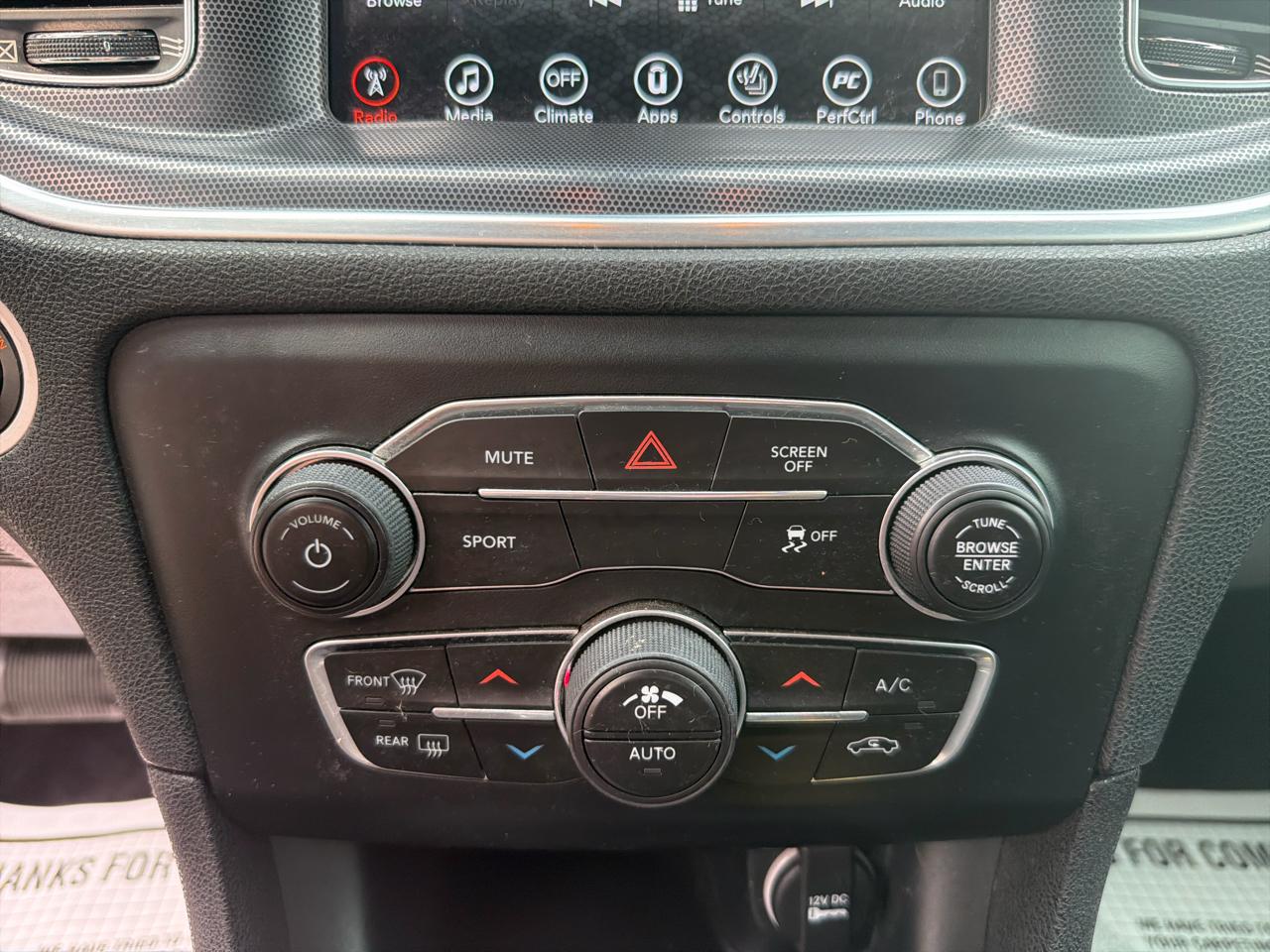 Dodge Charger SXT RWD 2017