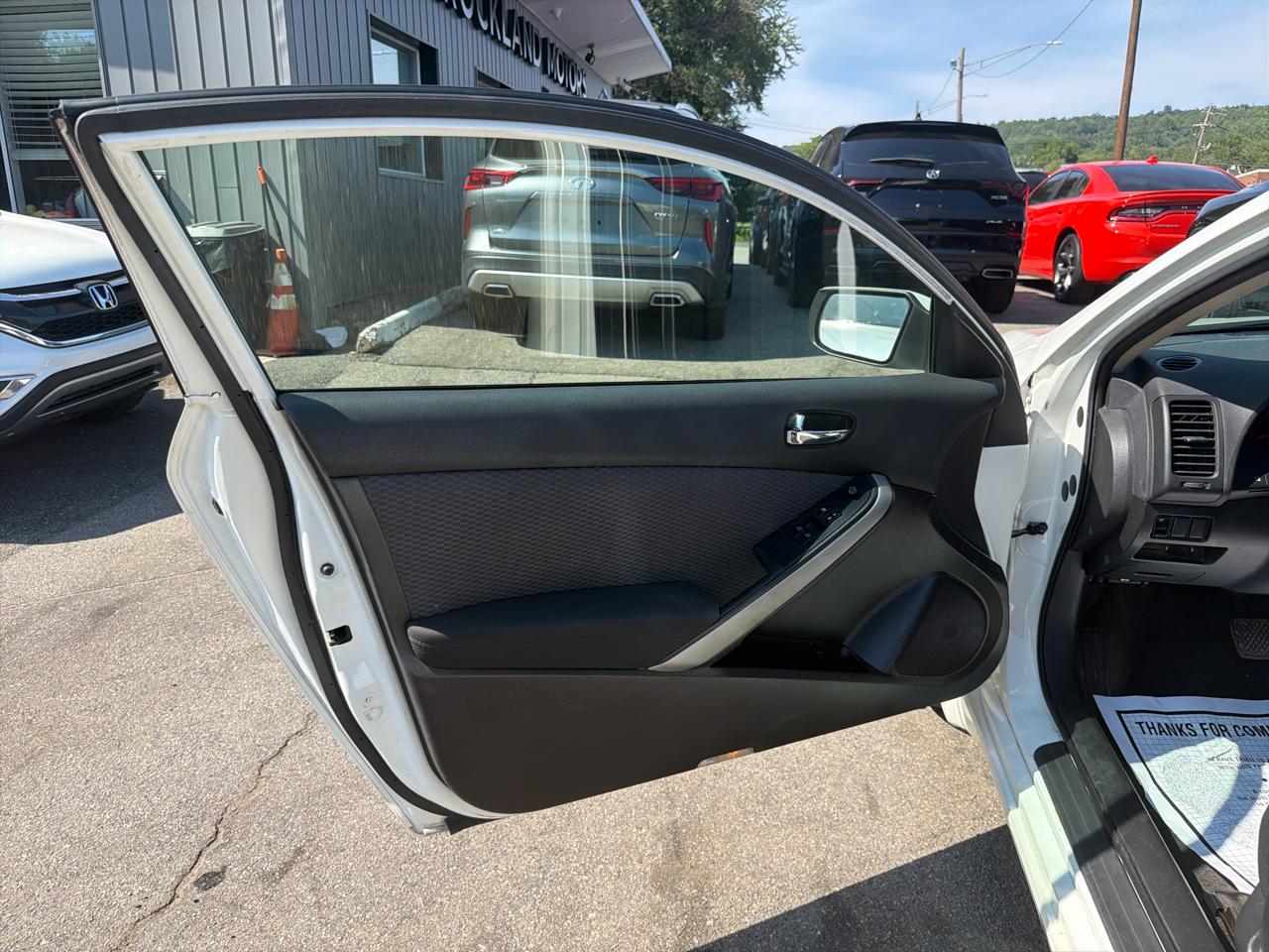 Nissan Altima 2dr Cpe I4 Man 2.5 S 2008