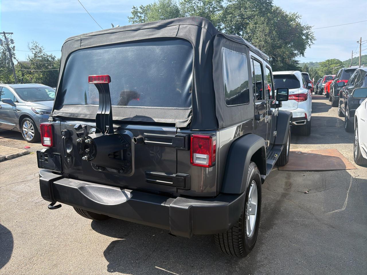 Jeep Wrangler Unlimited Sport 4x4 2017