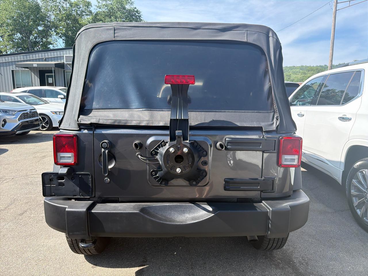 Jeep Wrangler Unlimited Sport 4x4 2017