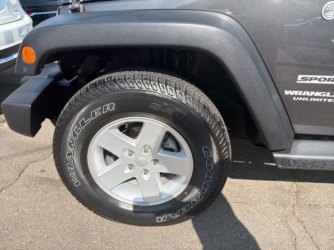 Jeep Wrangler Unlimited Sport 4x4 2017