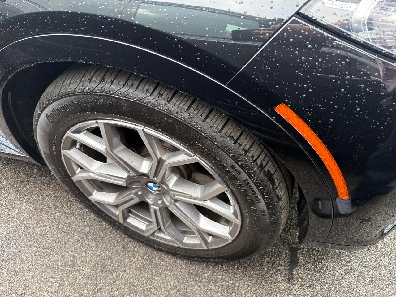 BMW X7 xDrive40i Sports Activity Vehicle 2021