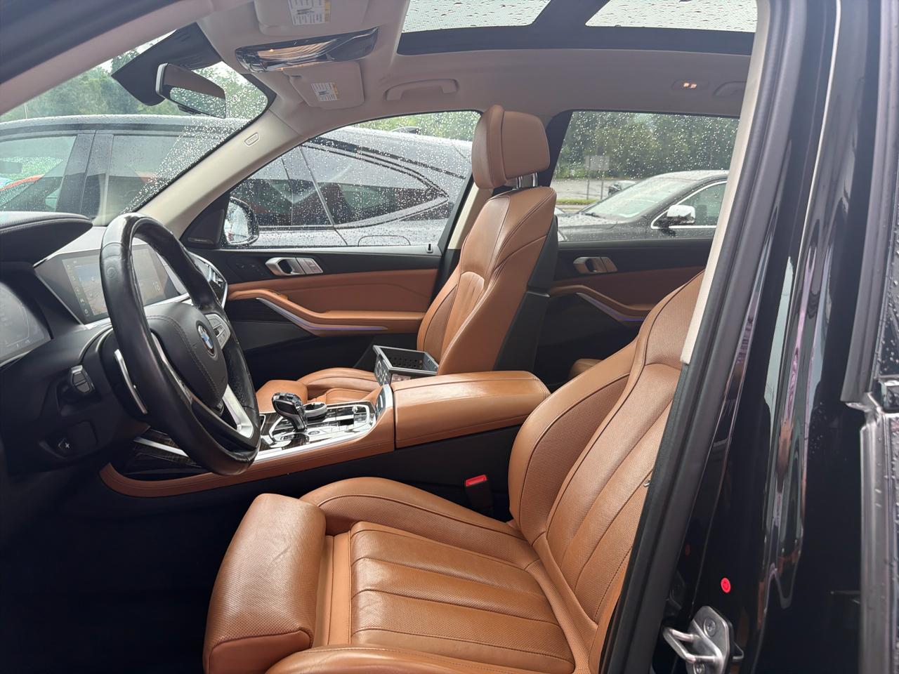 BMW X7 xDrive40i Sports Activity Vehicle 2021