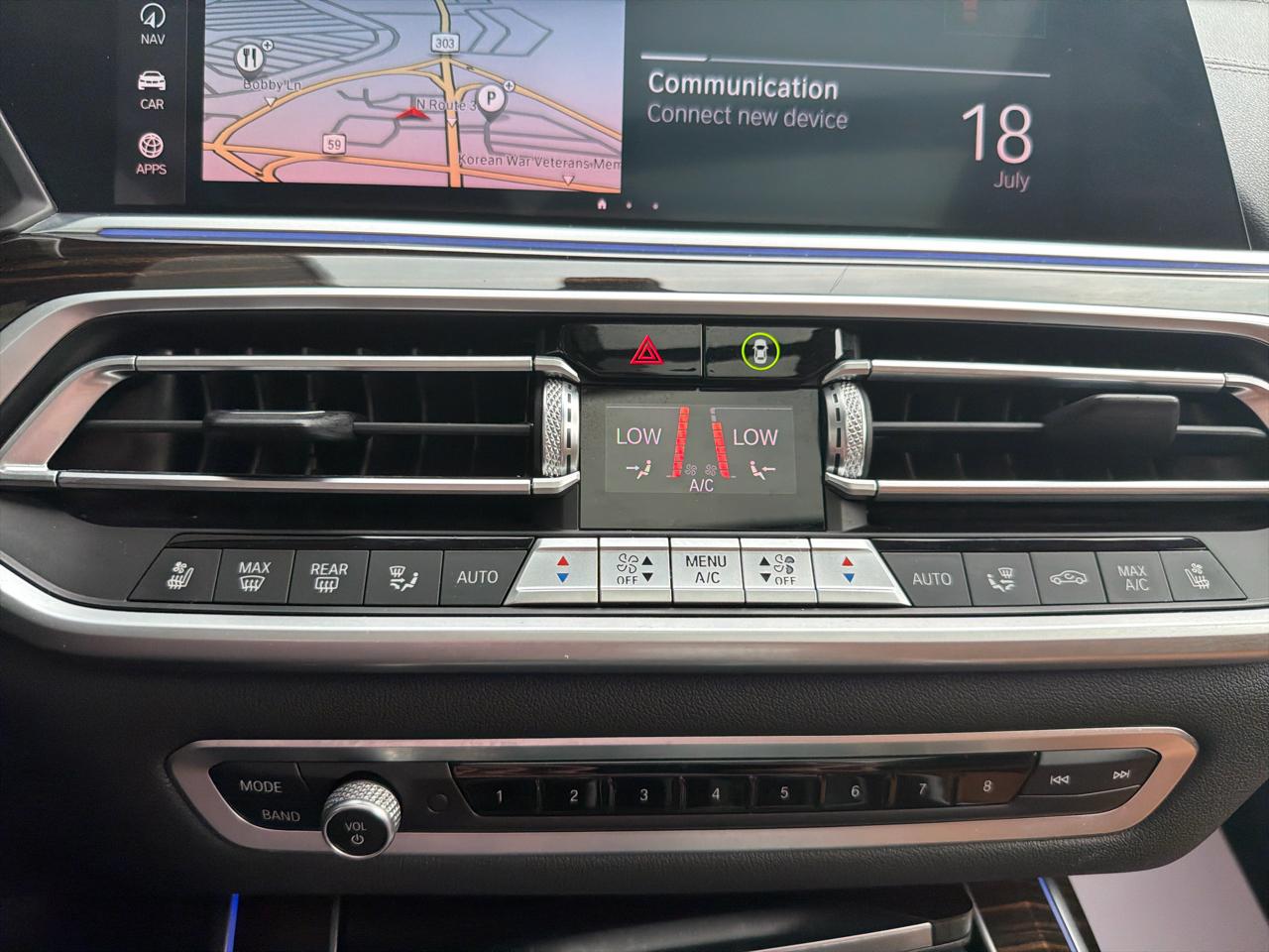 BMW X7 xDrive40i Sports Activity Vehicle 2021