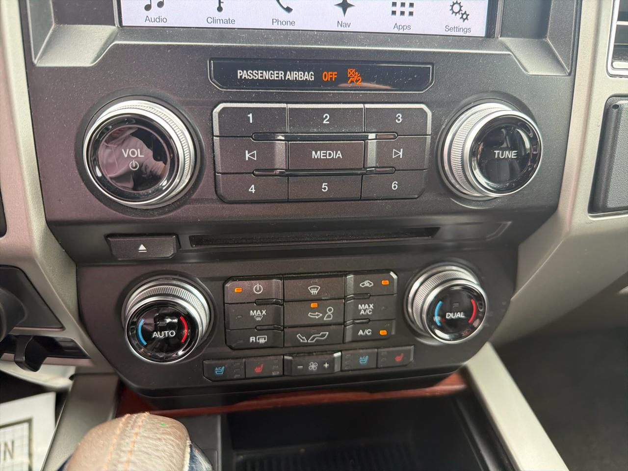 Ford F-150 King Ranch 4WD SuperCrew 5.5' Box 2017