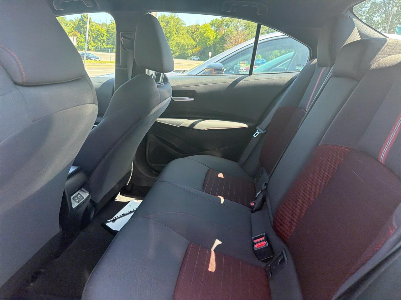 Toyota Corolla SE CVT (Natl) 2023