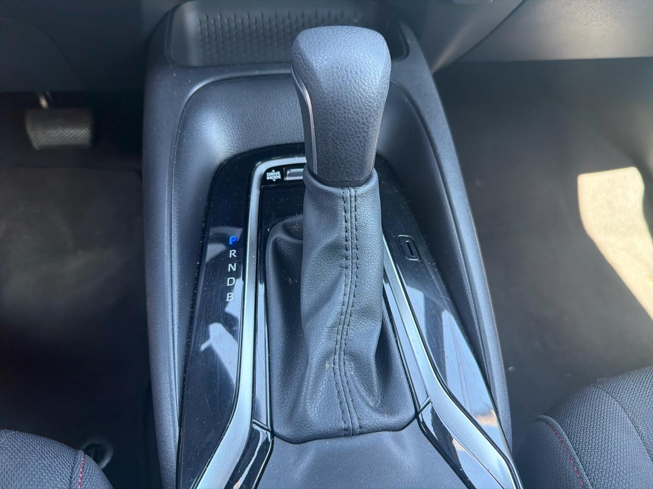 Toyota Corolla SE CVT (Natl) 2023