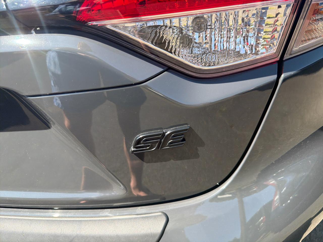 Toyota Corolla SE CVT (Natl) 2023