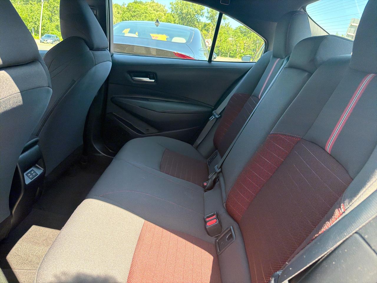 Toyota Corolla SE CVT (Natl) 2023