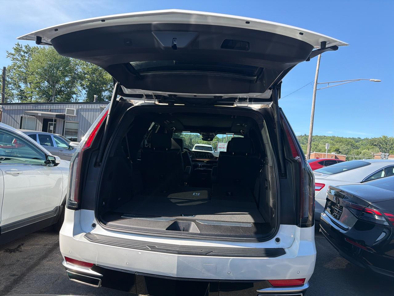 Cadillac Escalade 4WD 4dr Premium Luxury 2024