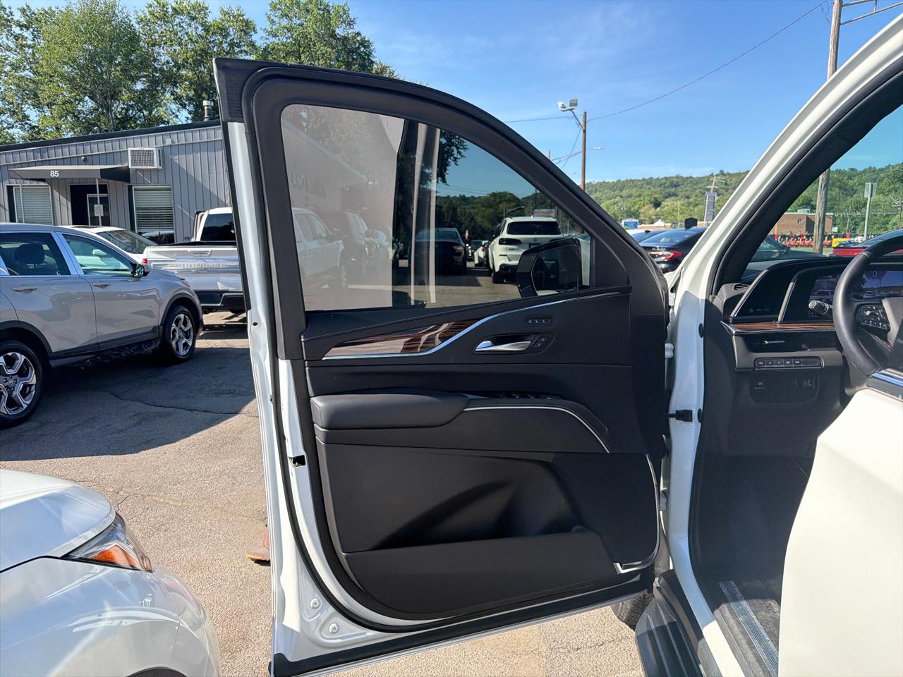 Cadillac Escalade 4WD 4dr Premium Luxury 2024