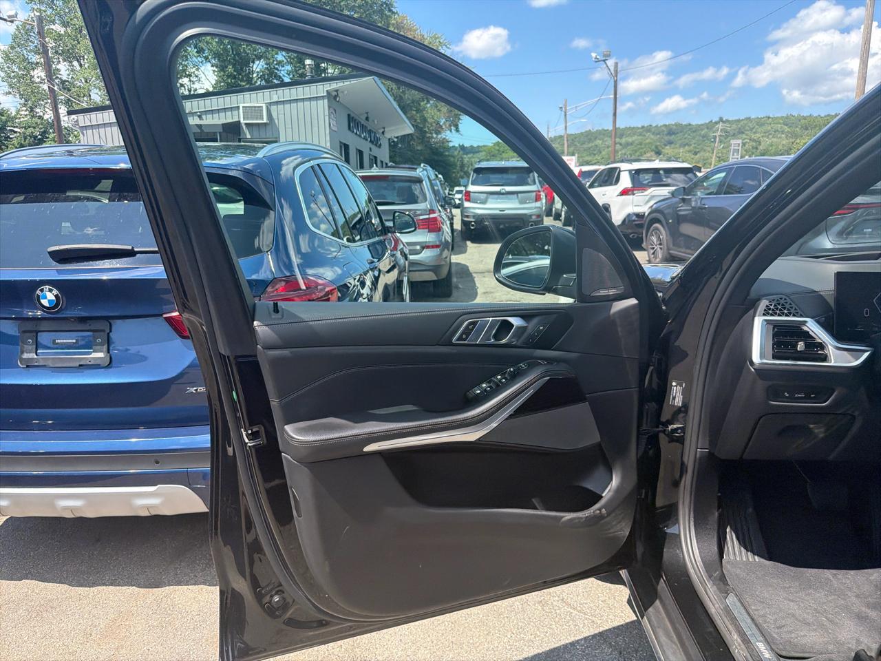 BMW X5 xDrive40i Sports Activity Vehicle 2024