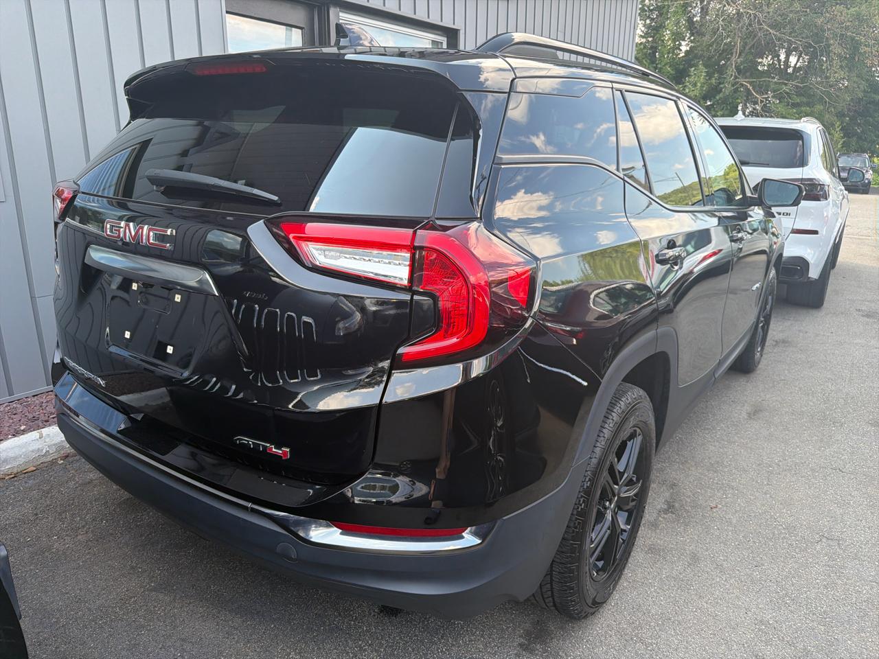 GMC Terrain AWD 4dr AT4 2023