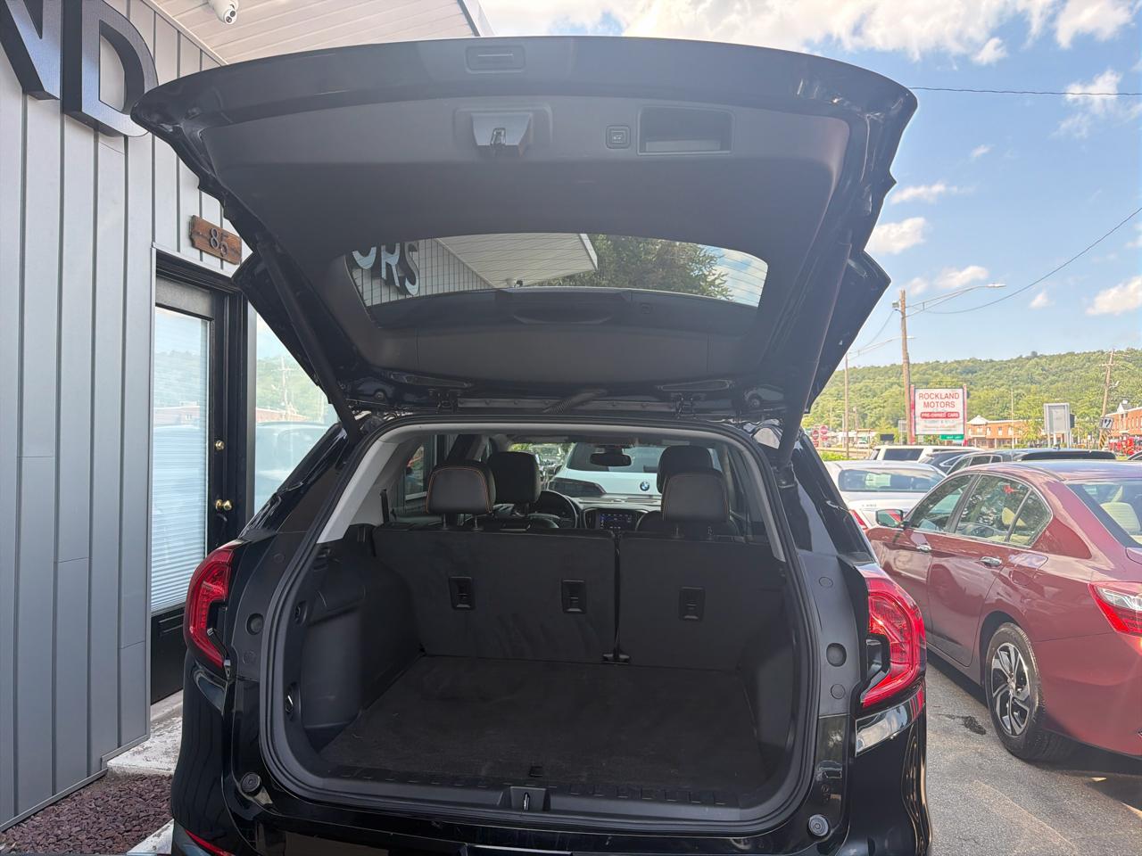 GMC Terrain AWD 4dr AT4 2023