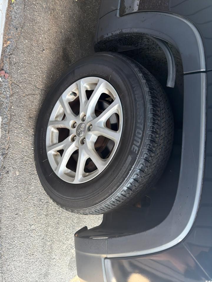 Jeep Cherokee 4WD 4dr Latitude 2015