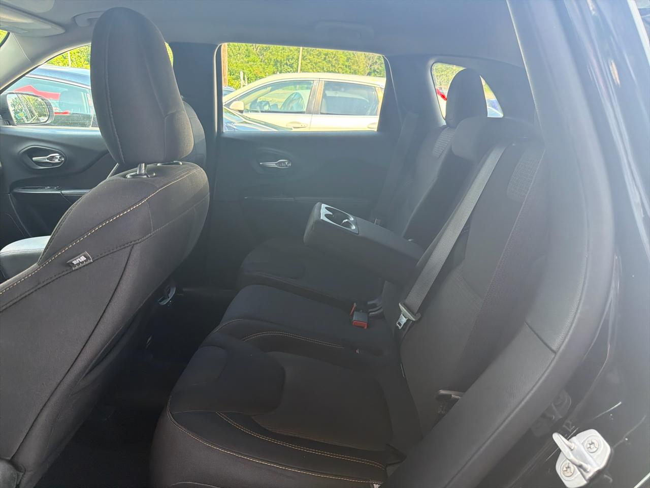 Jeep Cherokee 4WD 4dr Latitude 2015