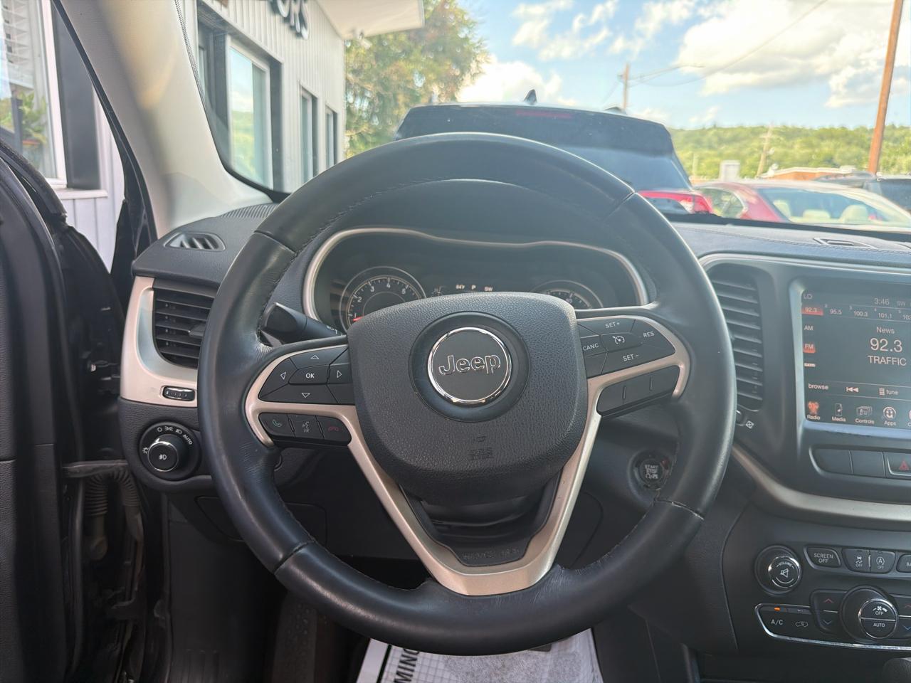 Jeep Cherokee 4WD 4dr Latitude 2015