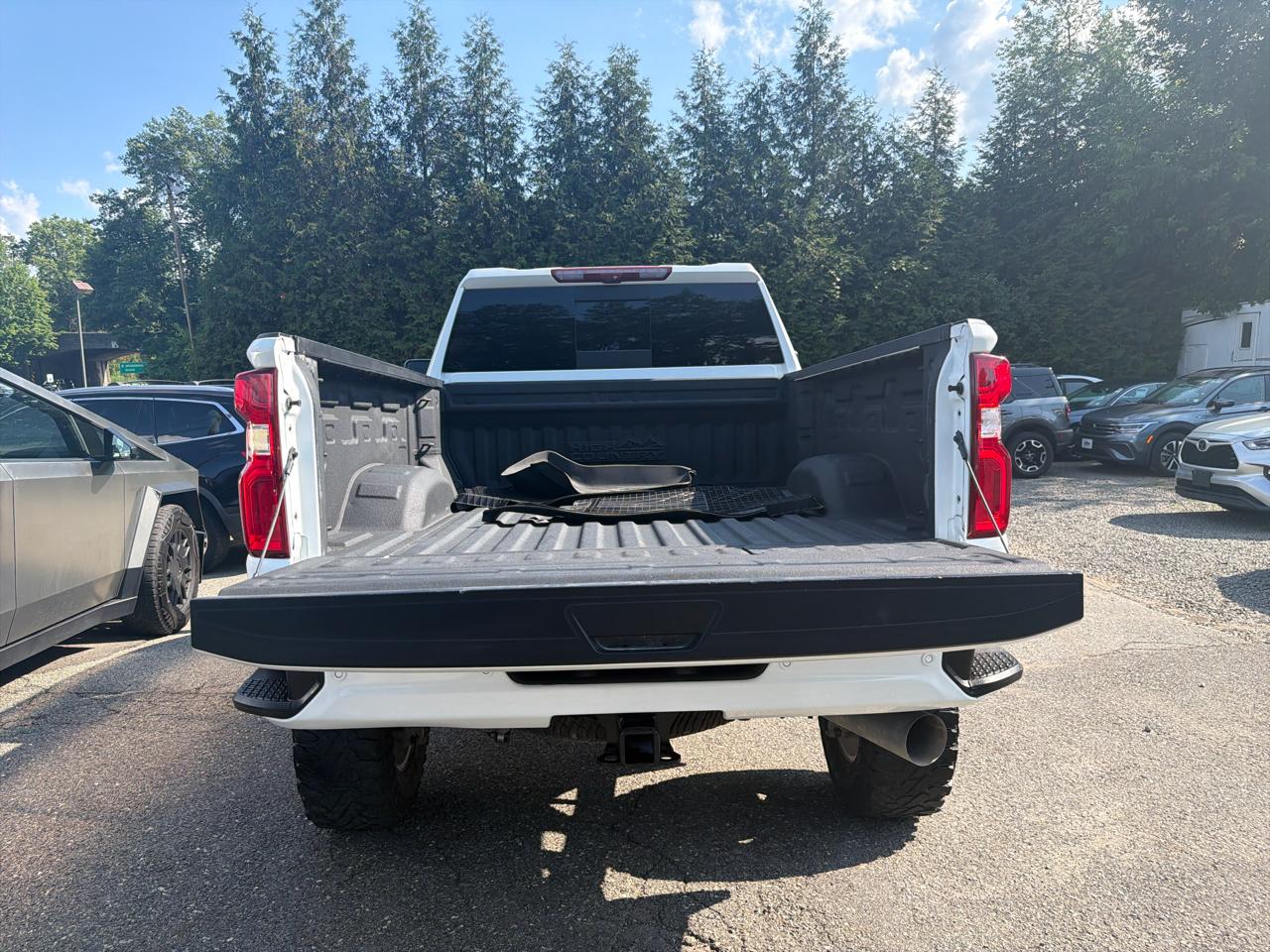 Chevrolet Silverado 2500HD 4WD Crew Cab 159" High Country 2021
