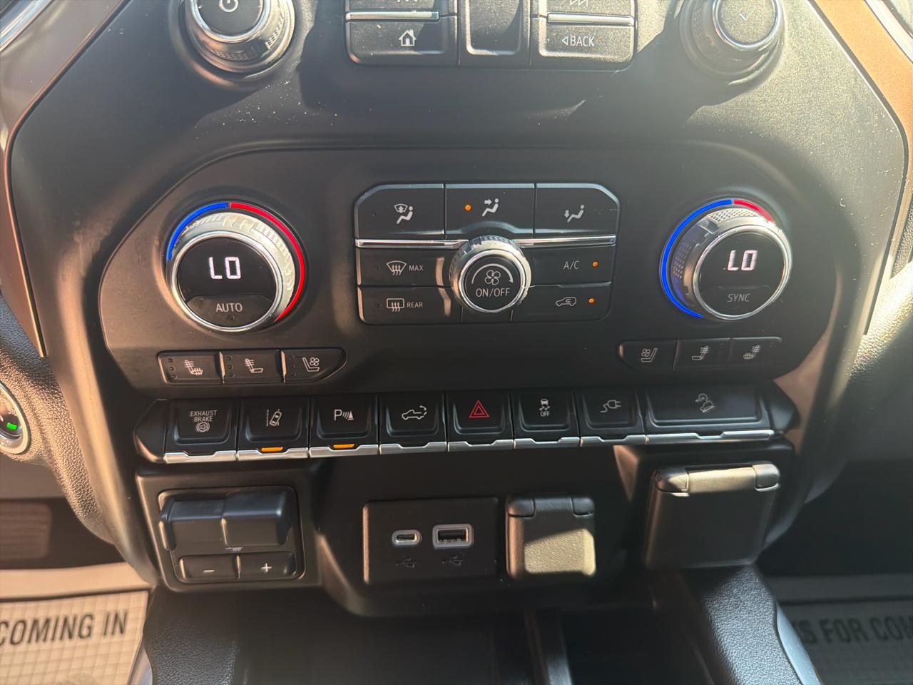 Chevrolet Silverado 2500HD 4WD Crew Cab 159" High Country 2021