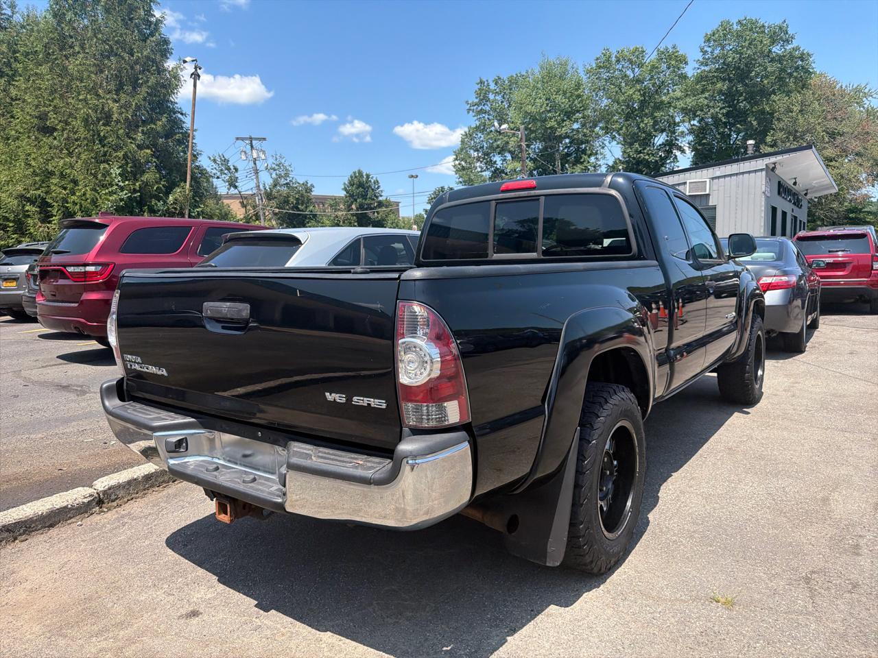 Toyota Tacoma 4WD Access V6 MT (Natl) 2011