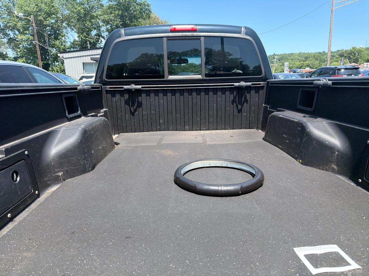 Toyota Tacoma 4WD Access V6 MT (Natl) 2011