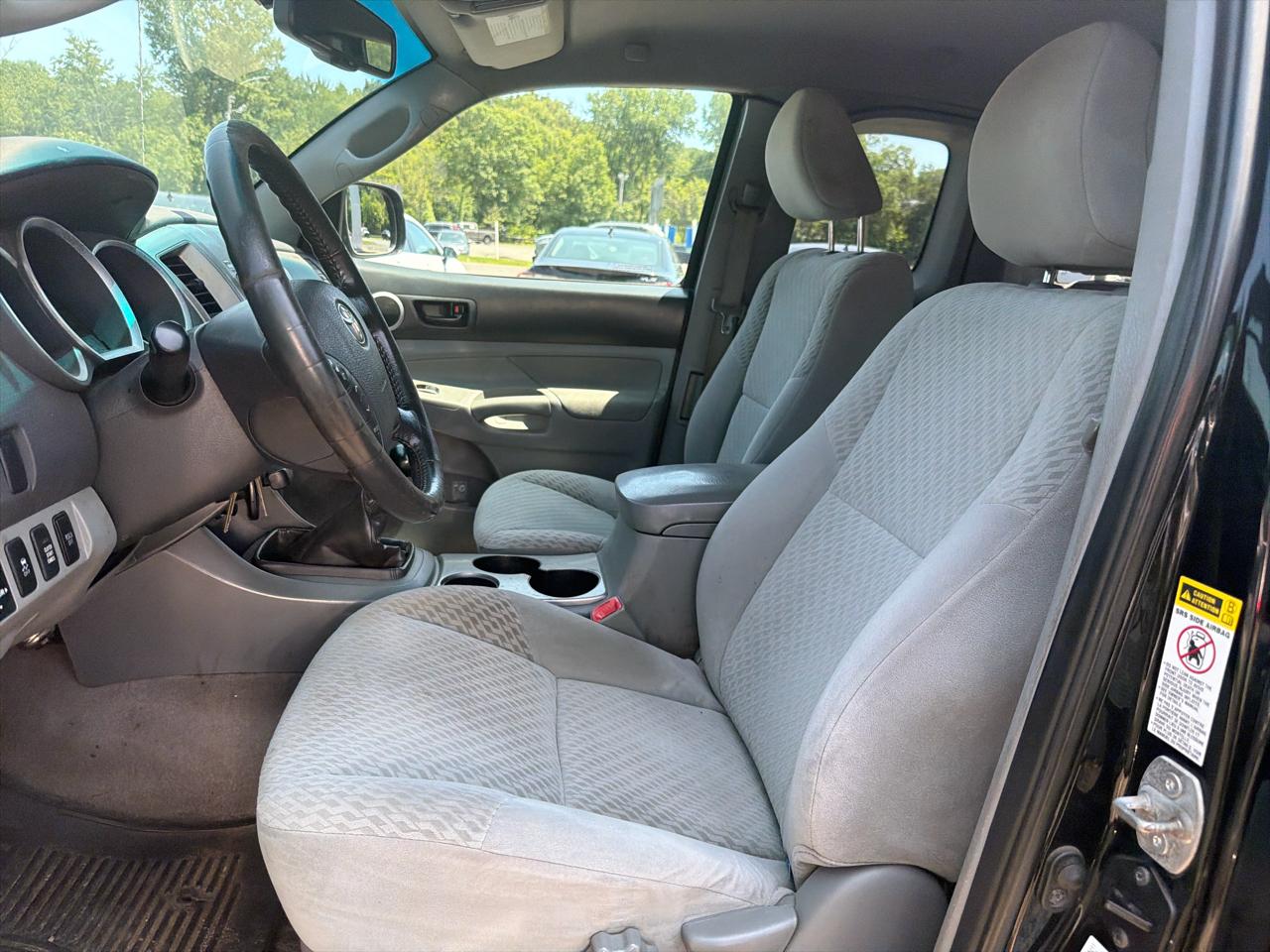 Toyota Tacoma 4WD Access V6 MT (Natl) 2011