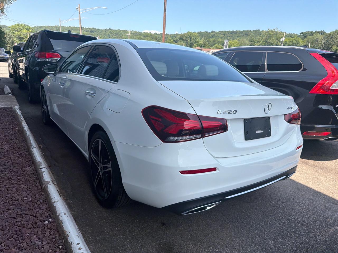 Mercedes-Benz A-Class A 220 4MATIC Sedan 2022