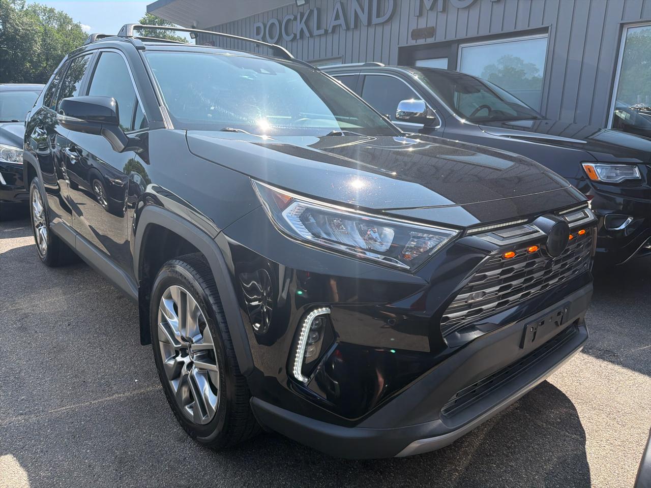 Toyota RAV4 Limited AWD (Natl) 2019
