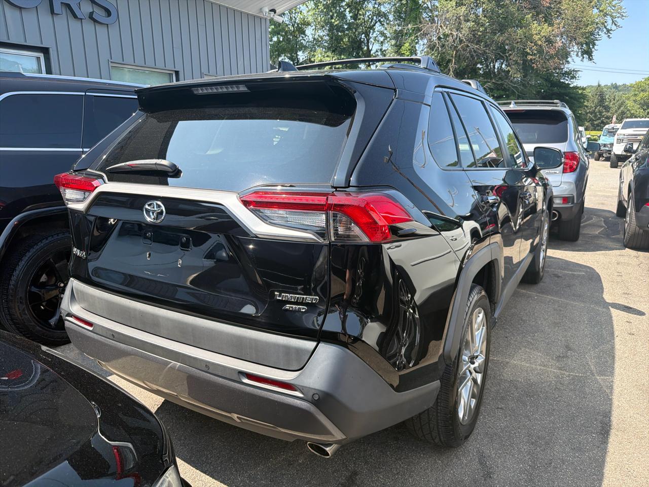 Toyota RAV4 Limited AWD (Natl) 2019
