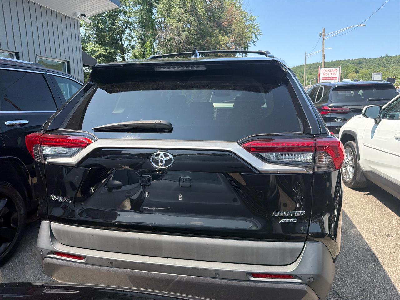 Toyota RAV4 Limited AWD (Natl) 2019