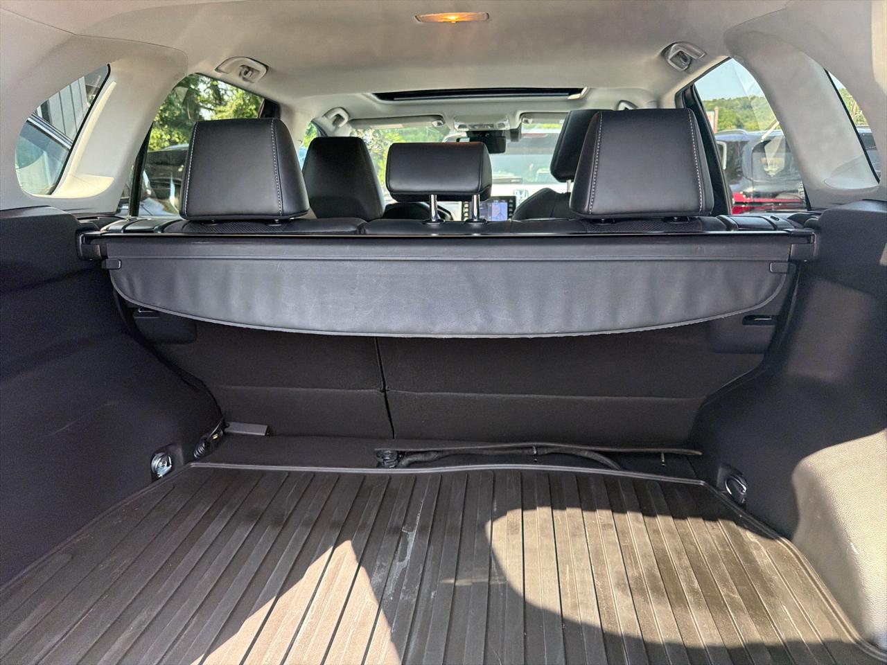 Toyota RAV4 Limited AWD (Natl) 2019