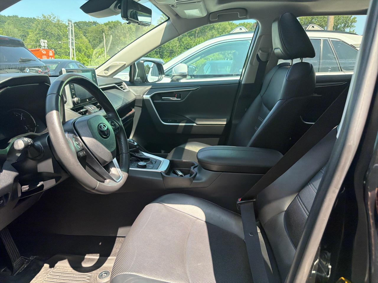 Toyota RAV4 Limited AWD (Natl) 2019